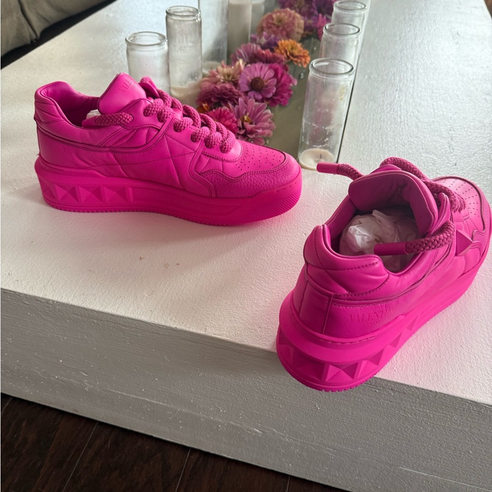 Valentino Garavani One Stud XI Pink Leather Sneakers ( BRAND NEW ) - Picture 12 of 14